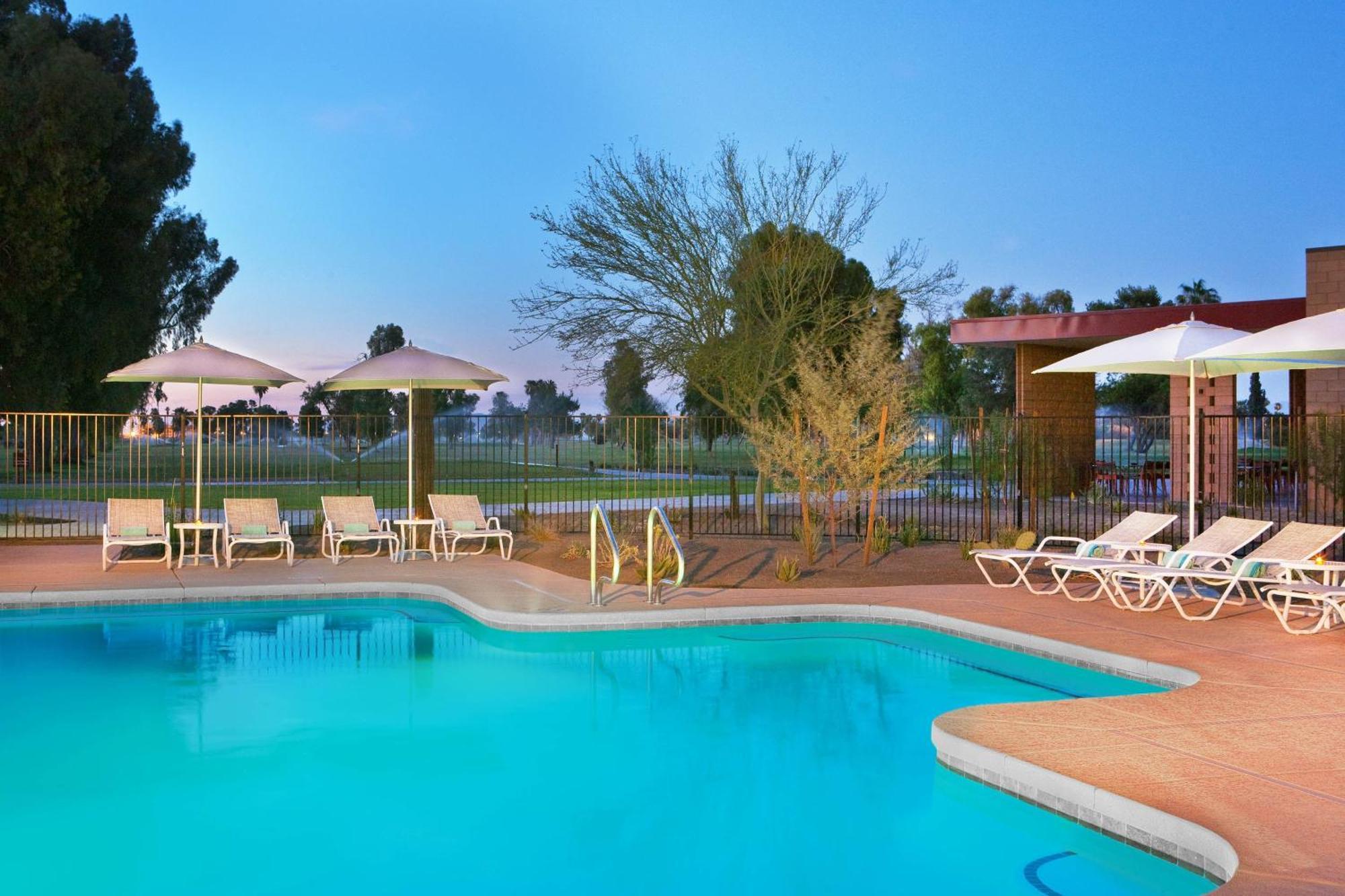 Four Points By Sheraton At Phoenix Mesa Gateway Airport Exteriör bild