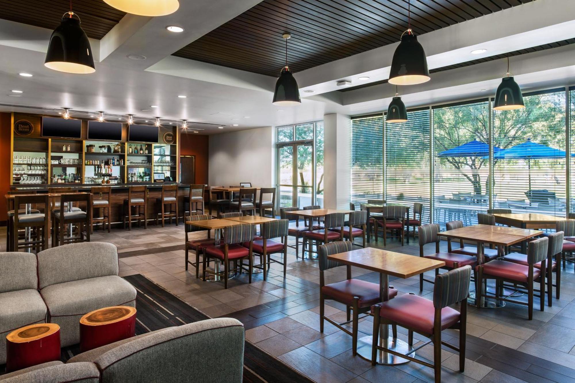 Four Points By Sheraton At Phoenix Mesa Gateway Airport Exteriör bild